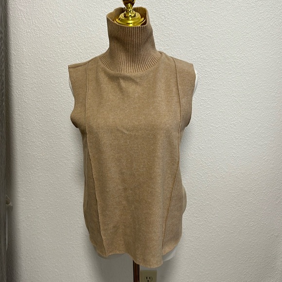 Zara Two Piece Set - Picture 2 of 7